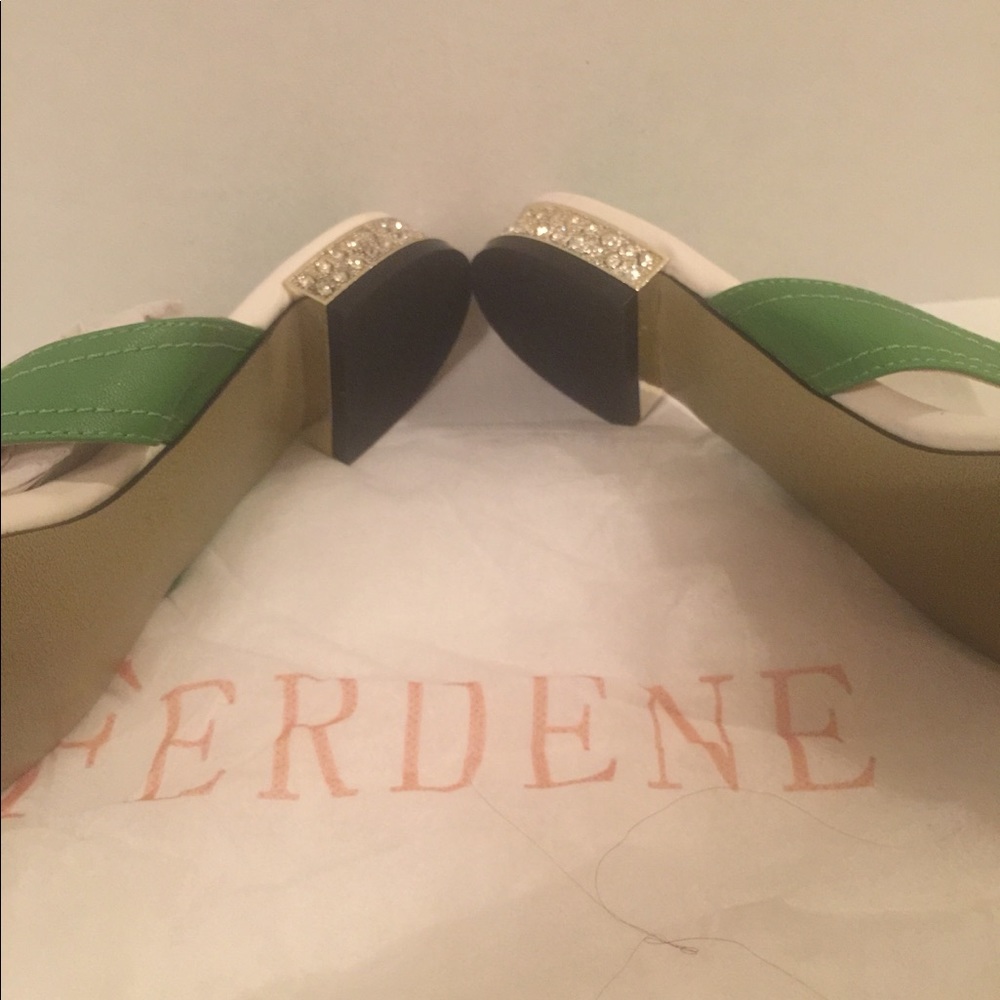 Authentic Ferdene - Picture 2 of 3